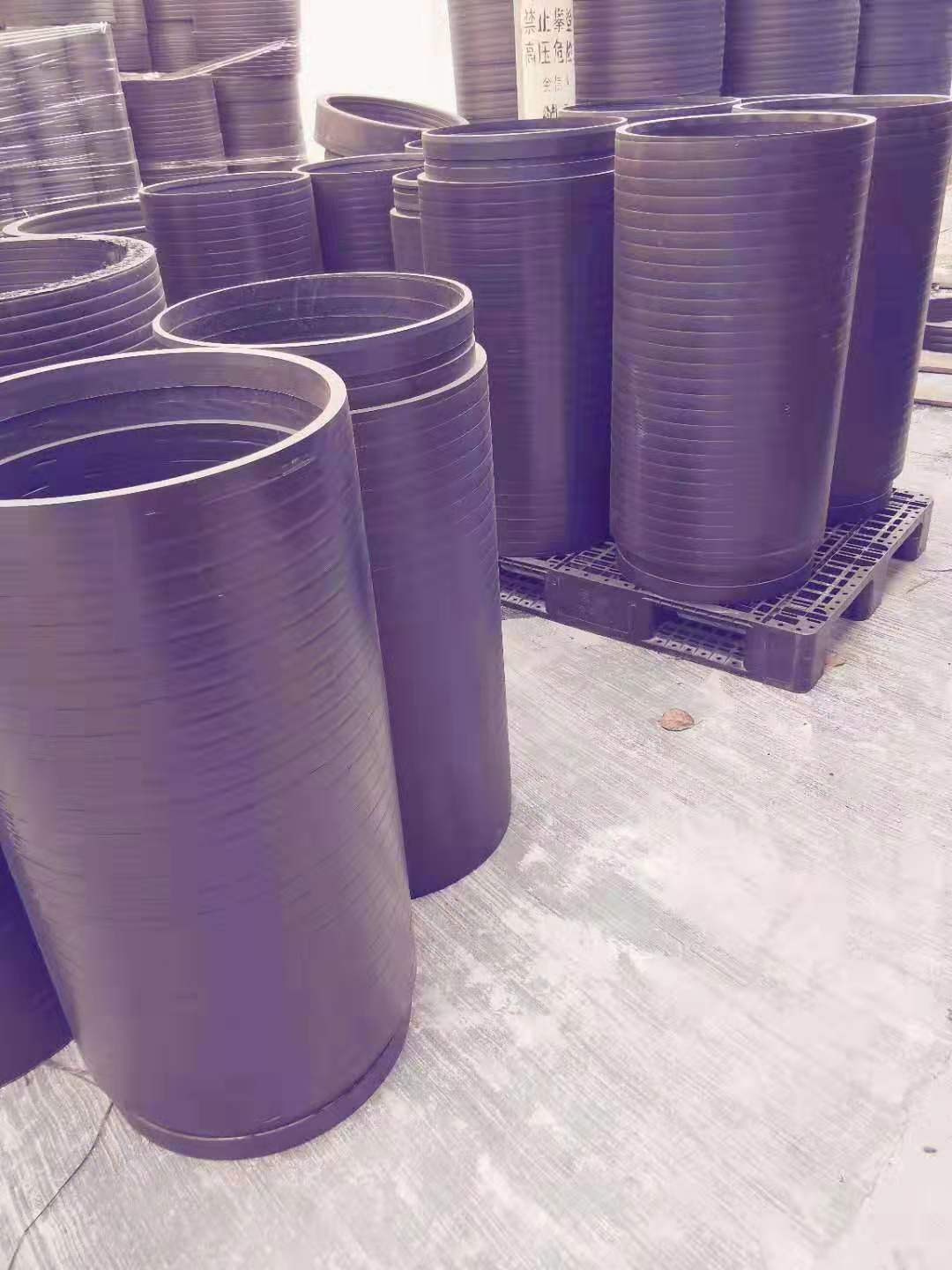 雙密封自鎖式承插接口HDPE復(fù)合實(shí)壁排水管